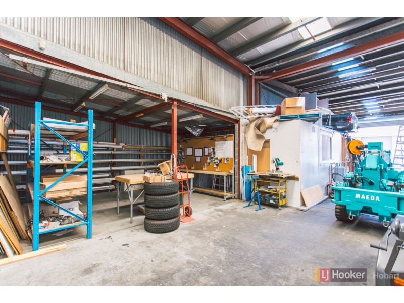 6/10 Lampton Avenue, Derwent Park TAS 7009