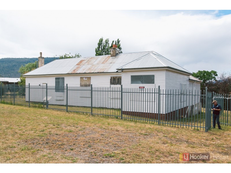 11 The Avenue, New Norfolk TAS 7140