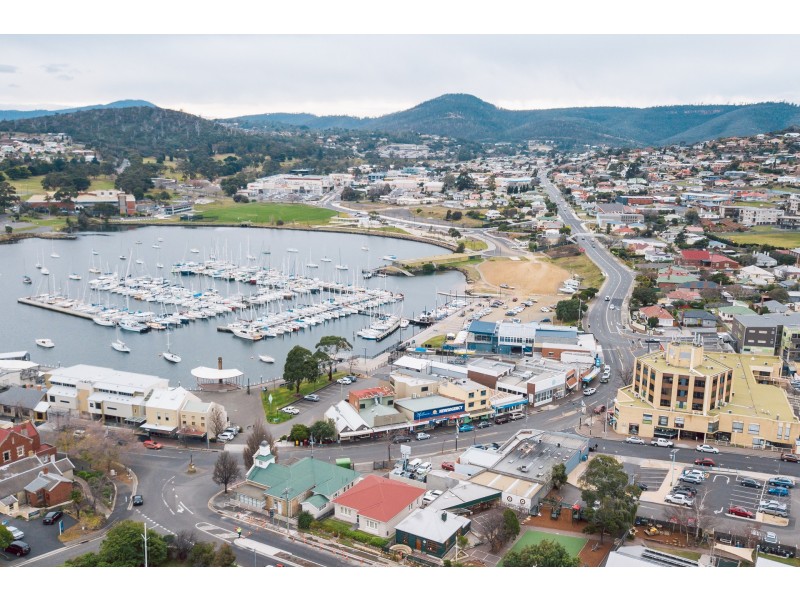 25 Cambridge Road, Bellerive TAS 7018