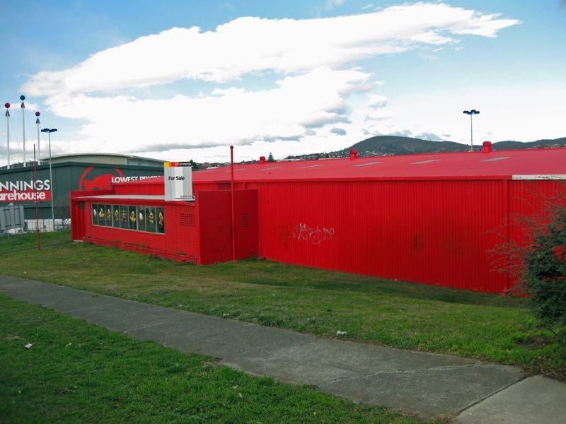 8 Pear Avenue, Derwent Park TAS 7009