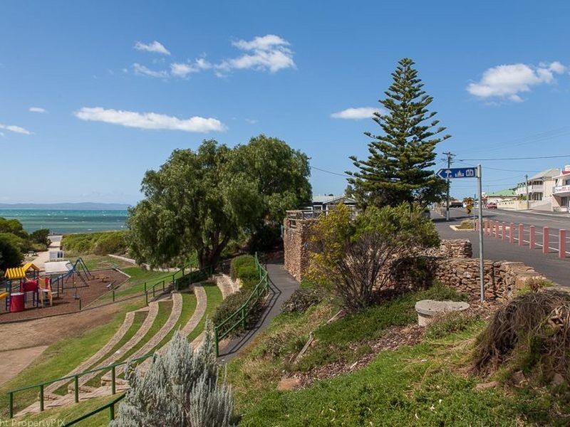 14 Franklin Street, Swansea TAS 7190