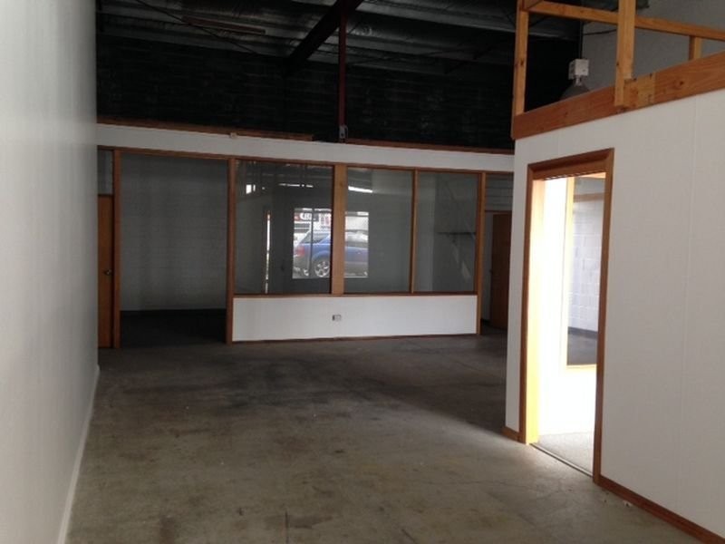 Level Shop 2/10/ Lampton Avenue, Derwent Park TAS 7009