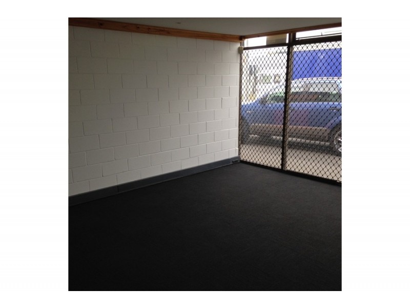 Level Shop 2/10/ Lampton Avenue, Derwent Park TAS 7009