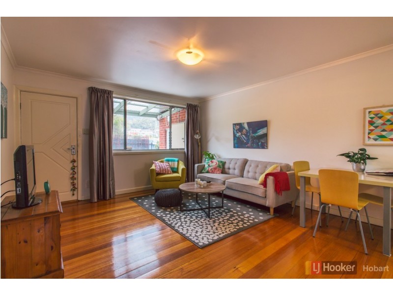 2/16 Ninabah Street, Howrah TAS 7018