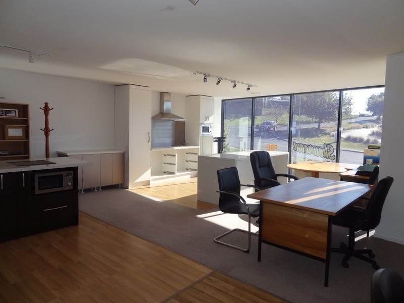 2/2 Ascot Drive, Kingston TAS 7050