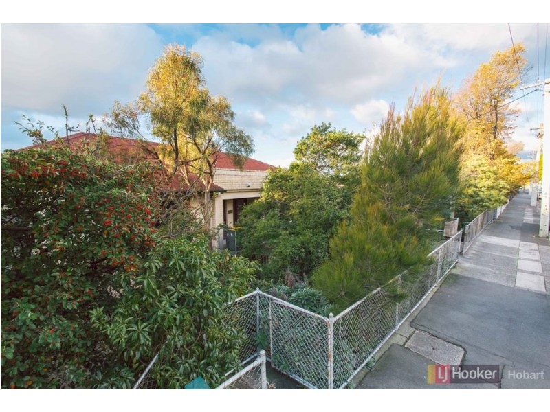 41 Augusta Road, Lenah Valley TAS 7008