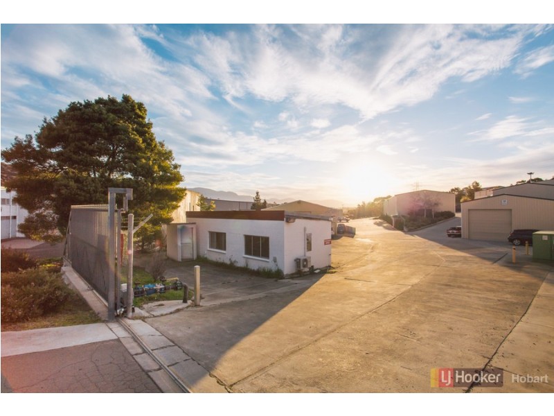 1/121 Mornington Road, Mornington TAS 7018