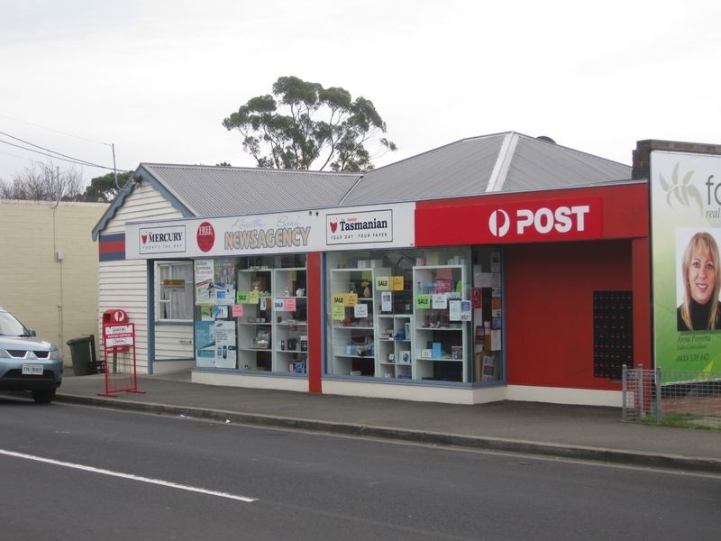 33-35 Beach Road, Kingston TAS 7050