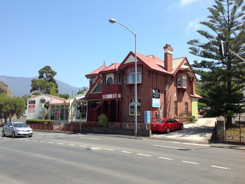 2/63 Sandy Bay Road, Hobart TAS 7000