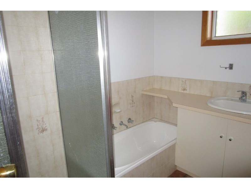 2/96A Giblin Street, Lenah Valley TAS 7008