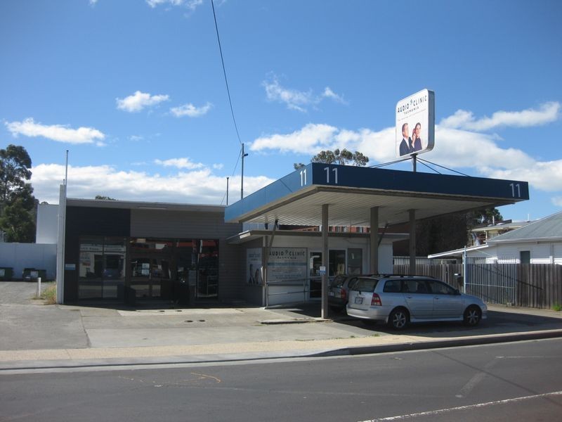 11 Beach Road, Kingston TAS 7050