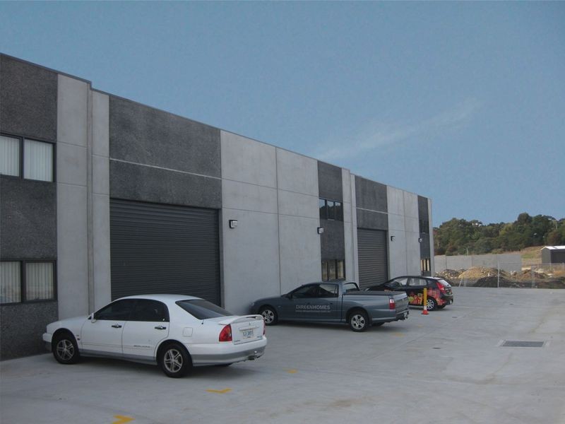 6 7 8/18 Kennedy Drive, Cambridge TAS 7170