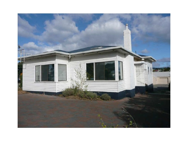 17 Clarence Street, Bellerive TAS 7018