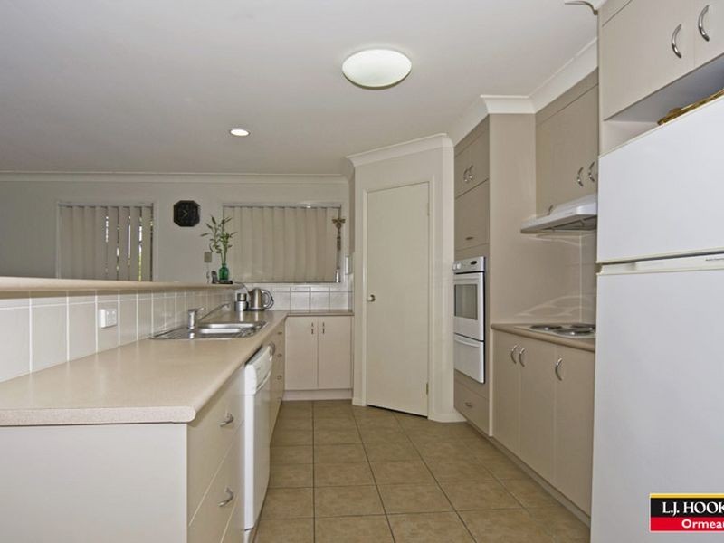 6 Fox Court, Ormeau Hills QLD 4208