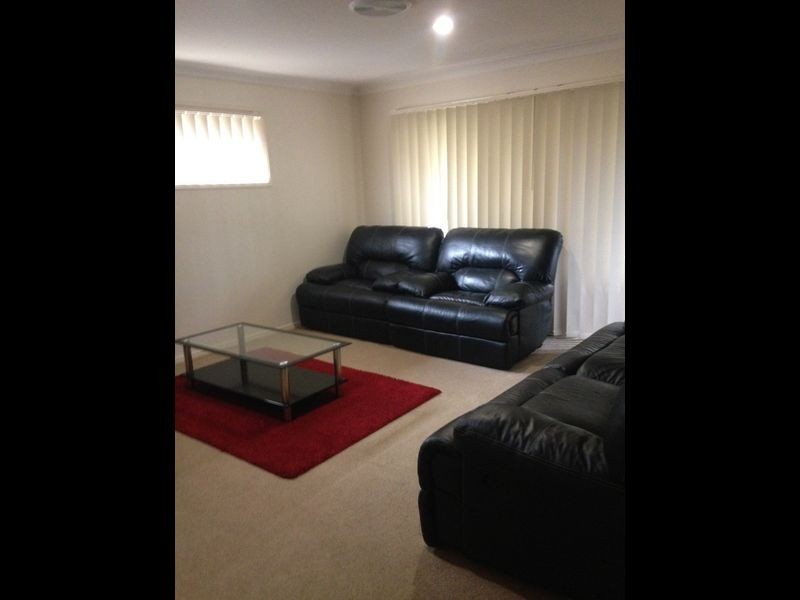 33 Jasmine Circuit, Ormeau QLD 4208