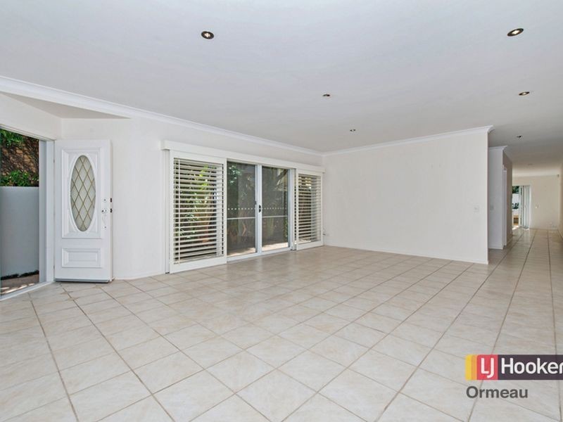 1/37 Breaker Street, Main Beach QLD 4217