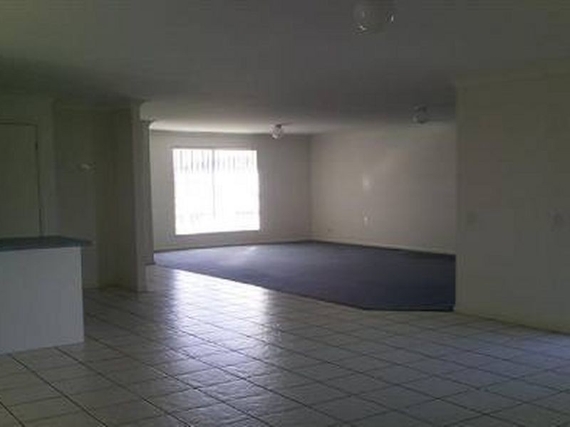 2 Macadamia Drive, Ormeau QLD 4208