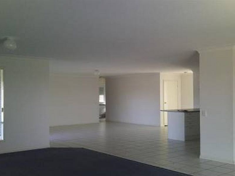 2 Macadamia Drive, Ormeau QLD 4208