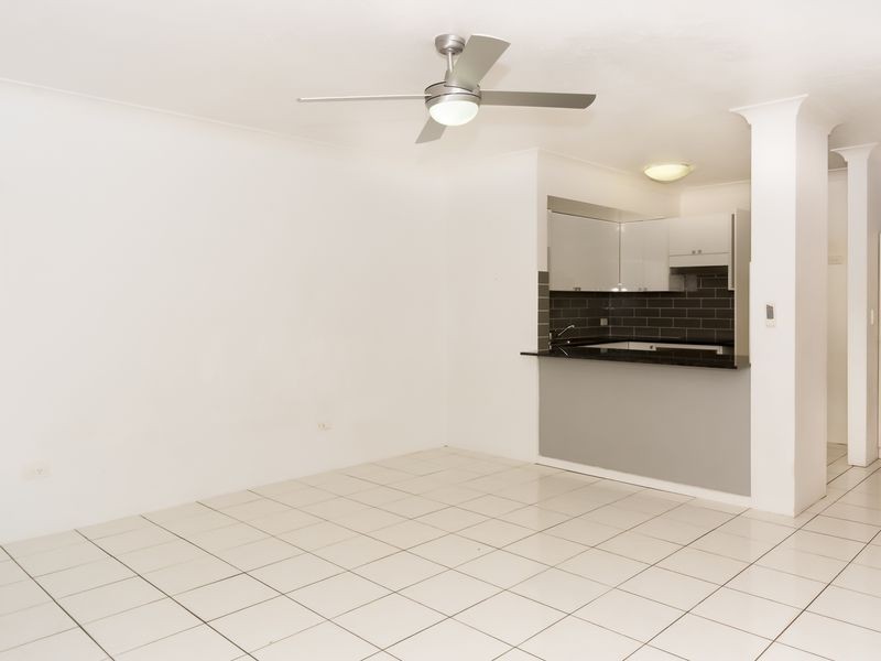 3/5 Aquila Court, Mermaid Waters QLD 4218