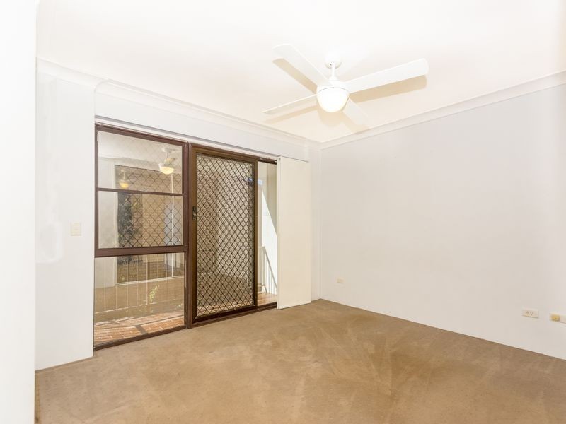 3/5 Aquila Court, Mermaid Waters QLD 4218
