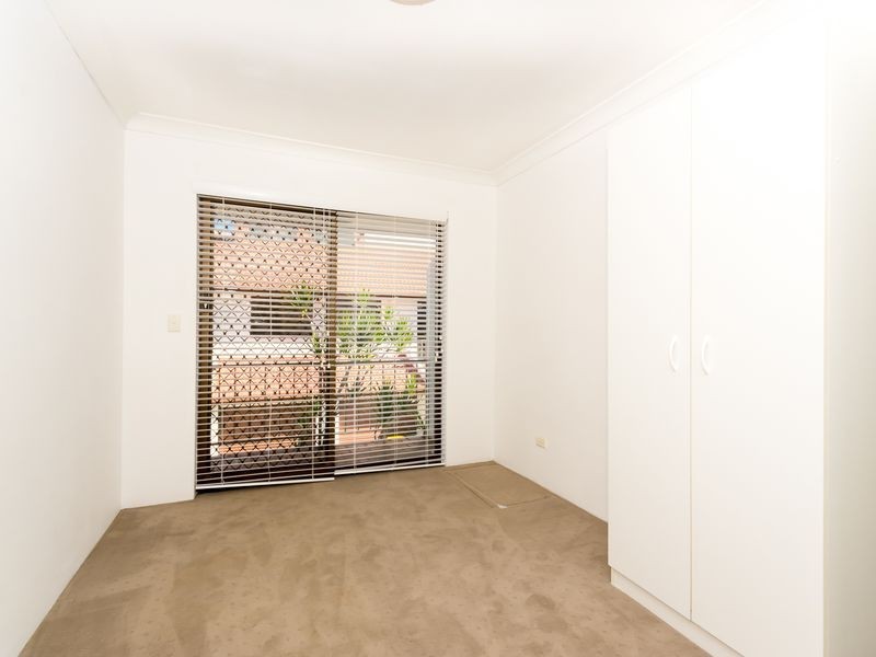 3/5 Aquila Court, Mermaid Waters QLD 4218