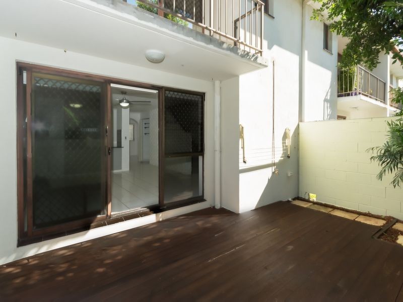 3/5 Aquila Court, Mermaid Waters QLD 4218