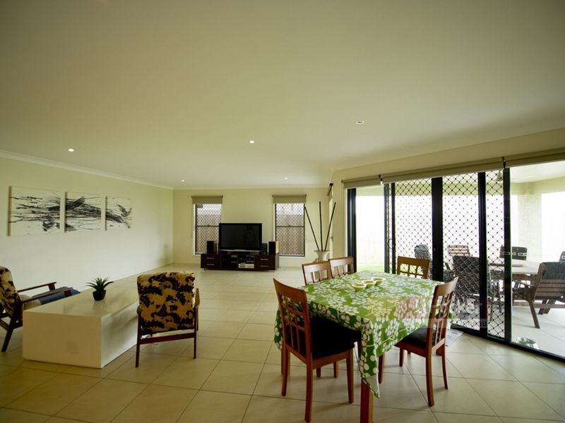 4 Rosabrook Cres., Ormeau QLD 4208