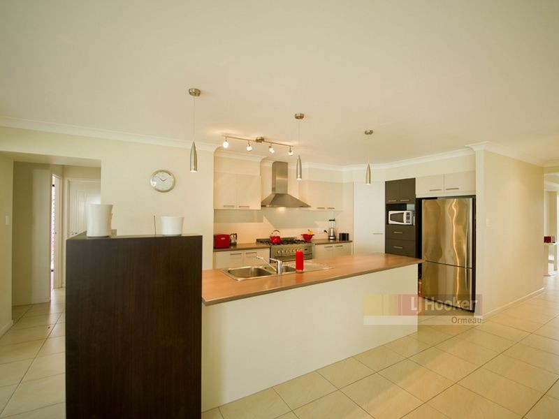 4 Rosabrook Cres., Ormeau QLD 4208