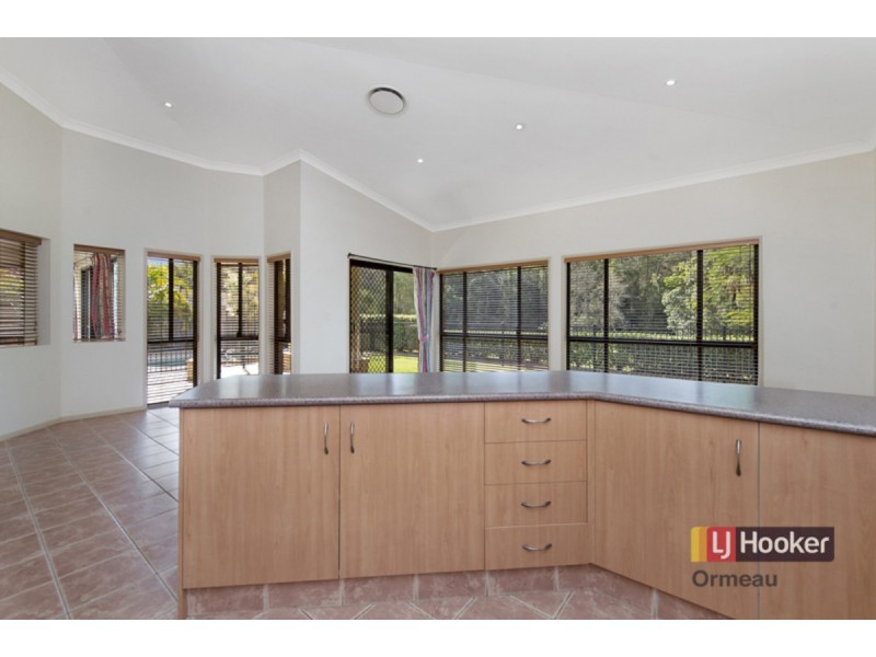 44 Albert Valley Drive, Bahrs Scrub QLD 4207