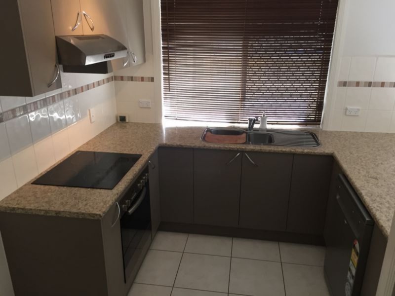 4 Benarkin Close, Waterford QLD 4133