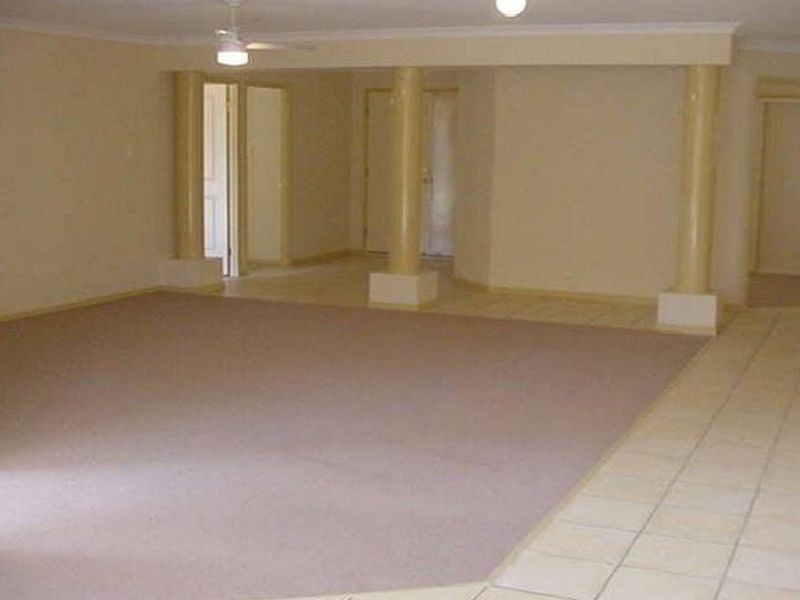 77 Halfway Drive, Ormeau QLD 4208