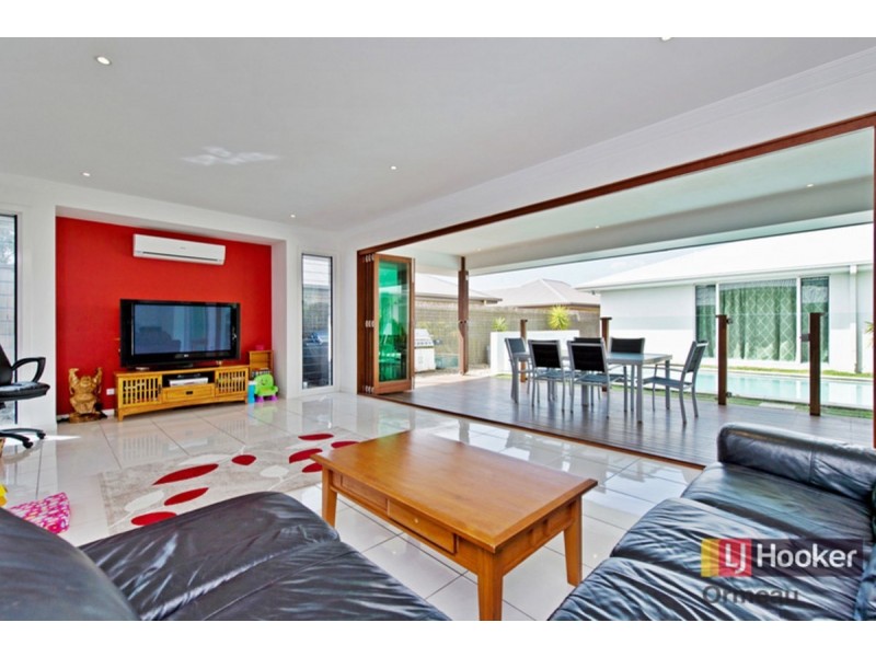 29 Lauradale Crescent, Ormeau QLD 4208