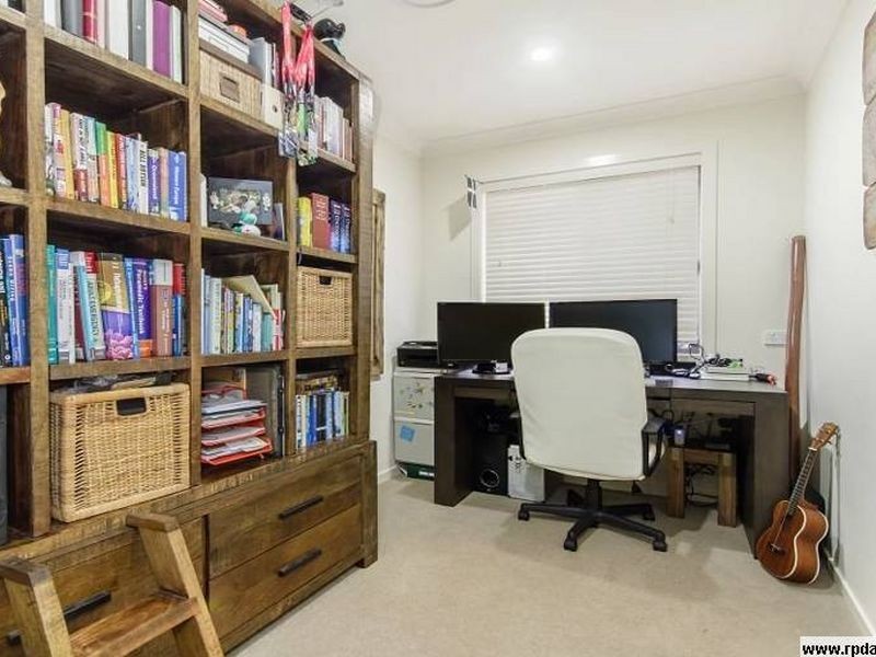 6 Rowella Street, Pimpama QLD 4209