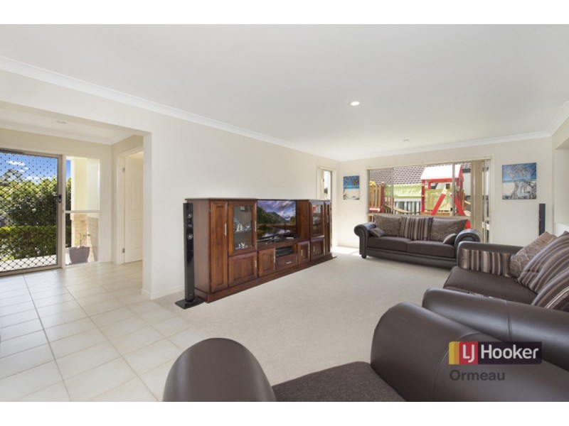 17 Bedivere Drive, Ormeau QLD 4208