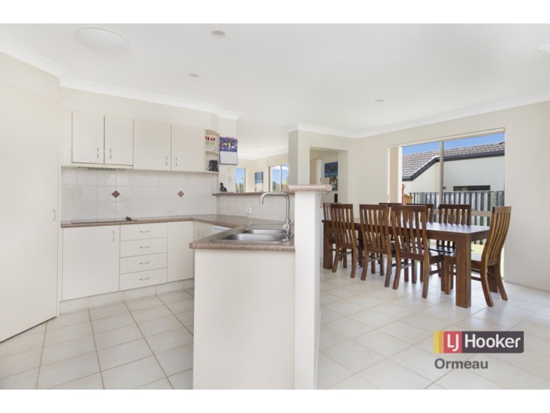 17 Bedivere Drive, Ormeau QLD 4208