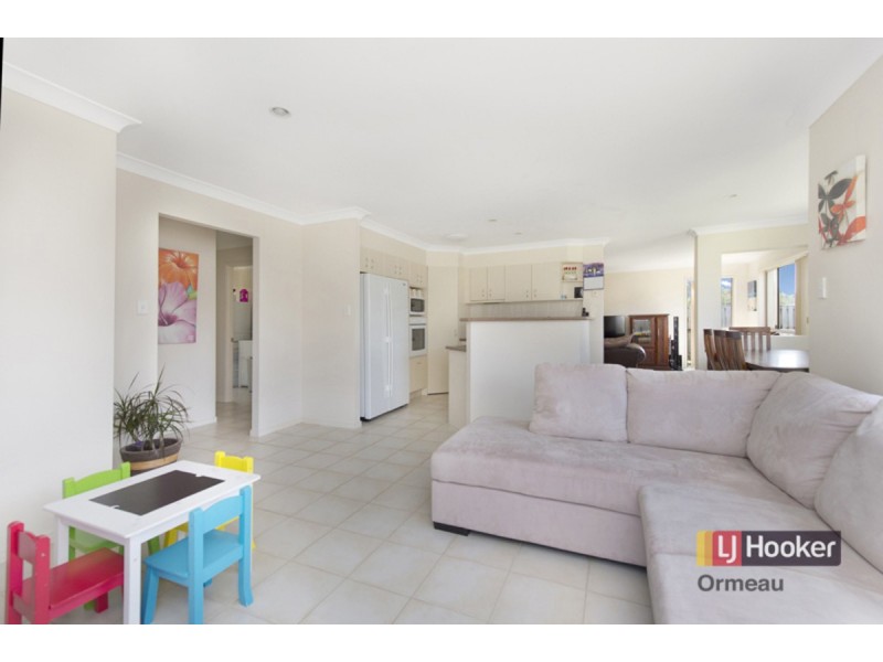 17 Bedivere Drive, Ormeau QLD 4208