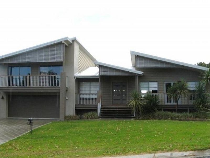 18 Rainlily Crescent, Upper Coomera QLD 4209