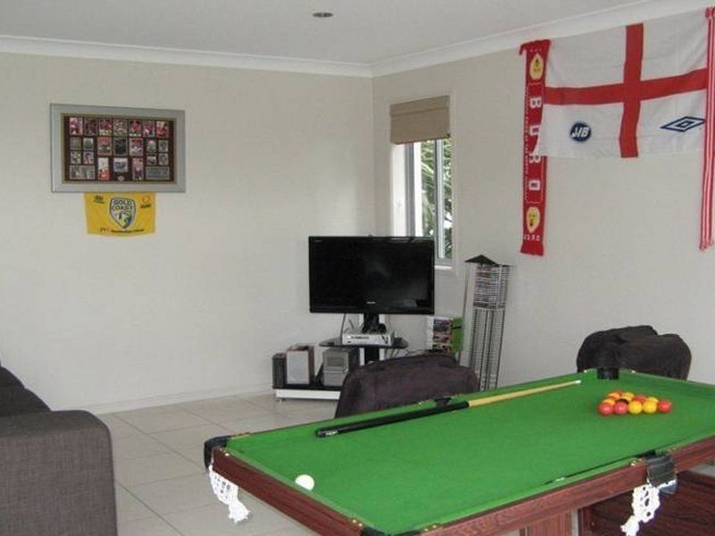 18 Rainlily Crescent, Upper Coomera QLD 4209