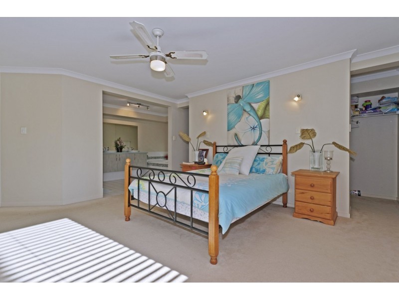 8 Helidon Grove, Ormeau QLD 4208
