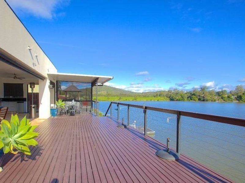 55 Brittany Drive, Oxenford QLD 4210