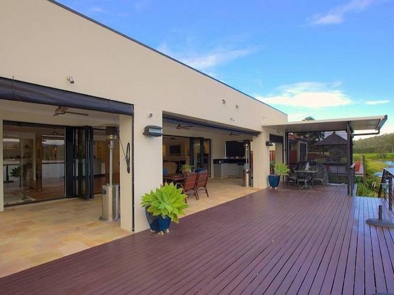 55 Brittany Drive, Oxenford QLD 4210