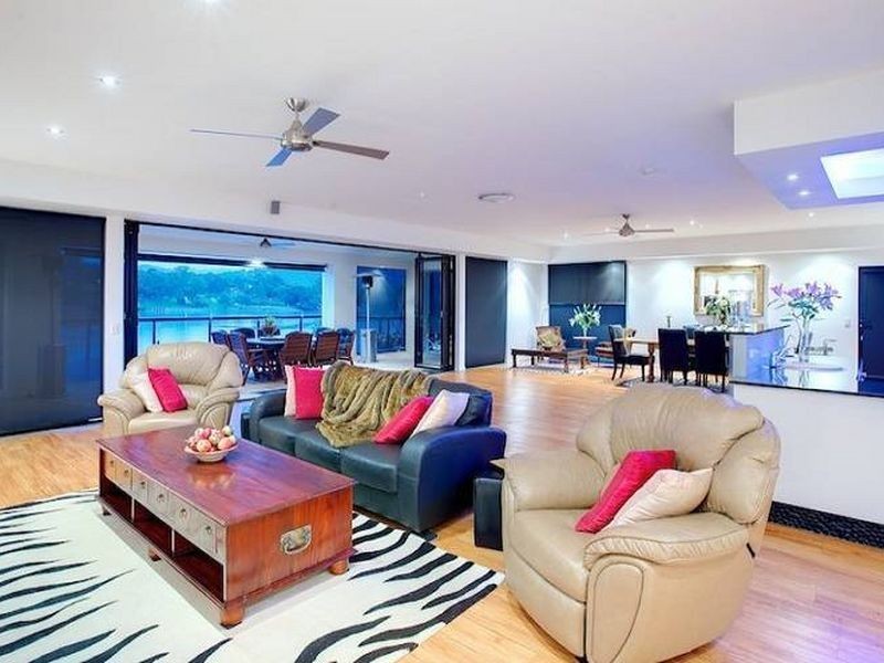 55 Brittany Drive, Oxenford QLD 4210