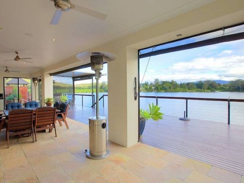 55 Brittany Drive, Oxenford QLD 4210