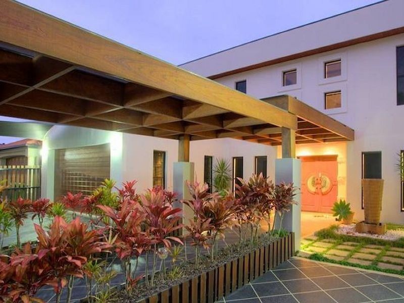 55 Brittany Drive, Oxenford QLD 4210