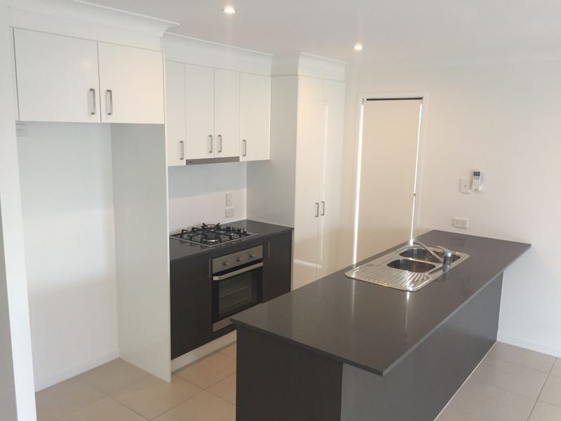 2 Yoorigan Lane, Pimpama QLD 4209