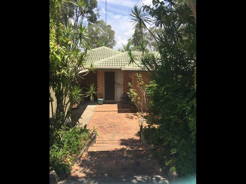 2 Benjamin Way, Windaroo QLD 4207