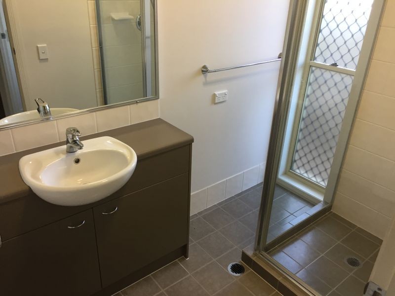 4 Benarkin Close, Waterford QLD 4133