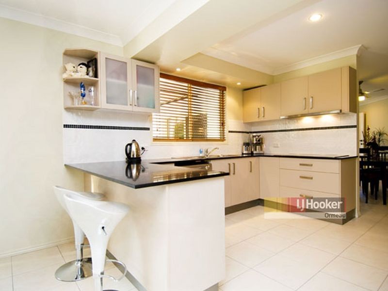 27 Halfway Drive, Ormeau QLD 4208
