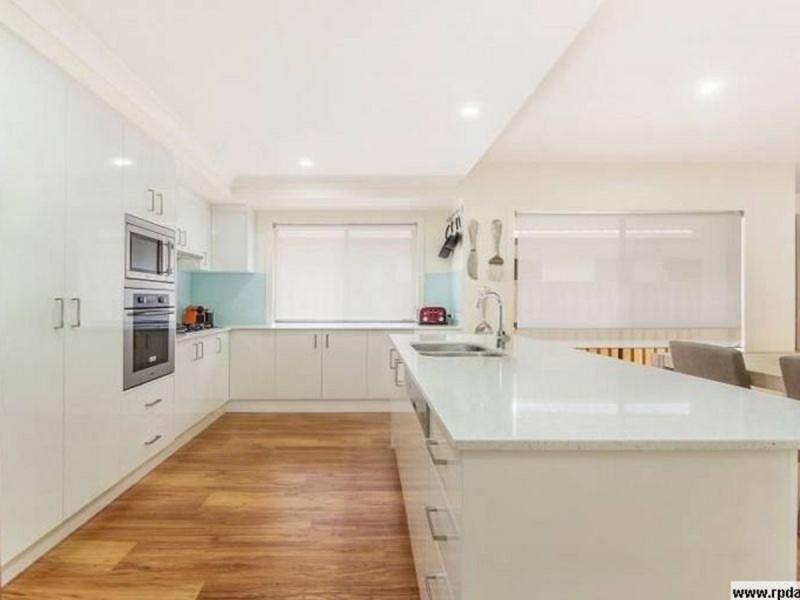 6 Rowella Street, Pimpama QLD 4209