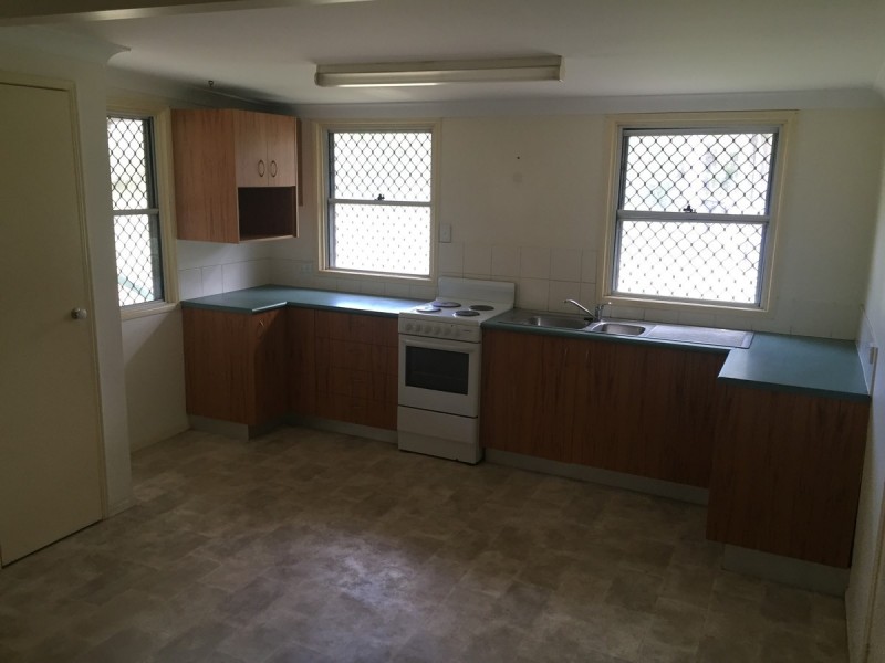 9 Lloyds Lane, Yatala QLD 4207